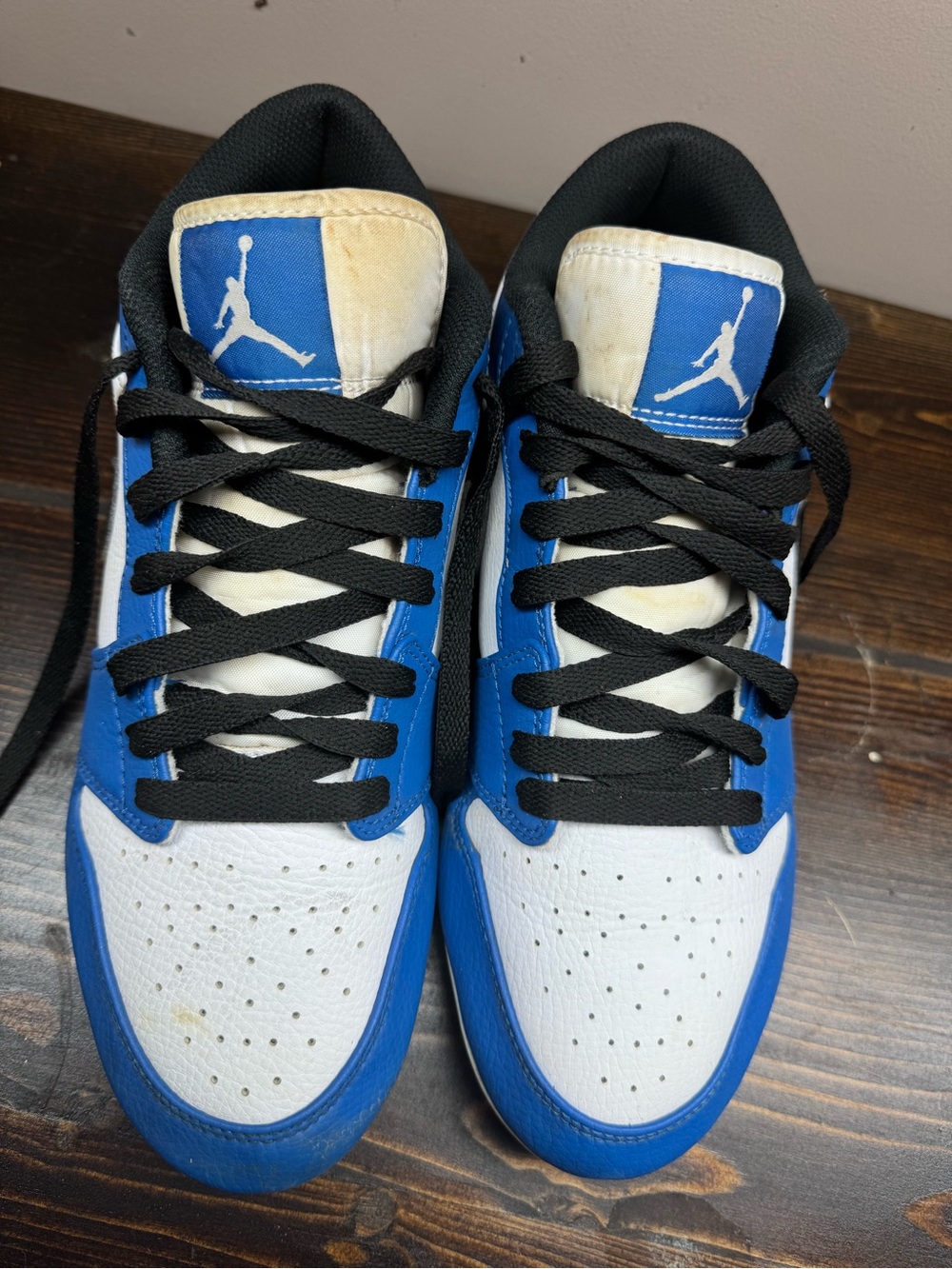 Nike Jordan Men’s cleats Blue White Black